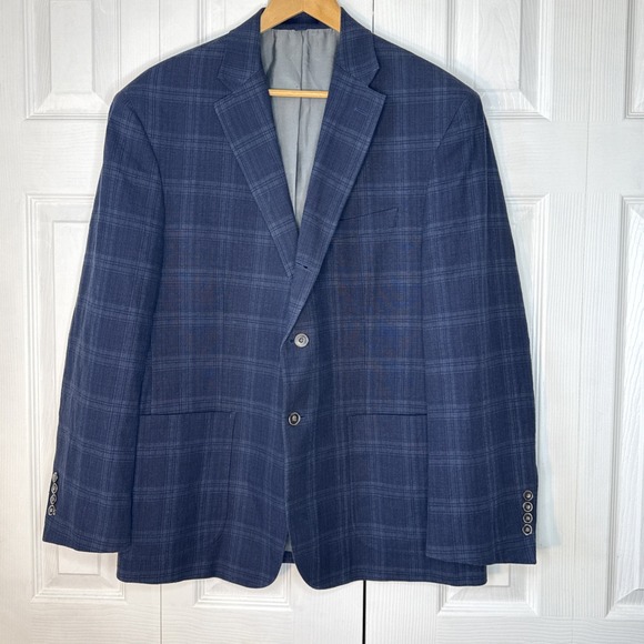 Jos. A. Bank Other - Jos A Bank Linen Tailored Fit 44S Blue‎ Window pane Plaid Men's Blazer EUC